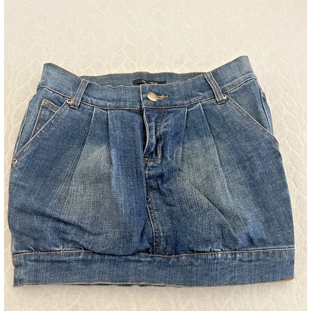 Y2KB ARDEN B. Sz 4 Pleated Bubble Hem Denim Mini Skirt Faded Medium Wash